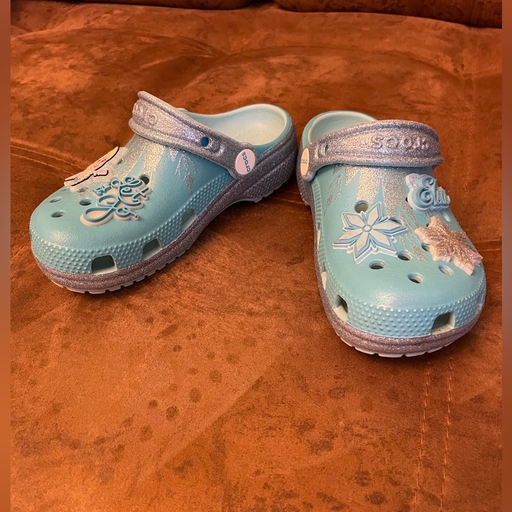 Kids Crocs Clogs, 11C, Let it go limited edition - Picture 3 of 8